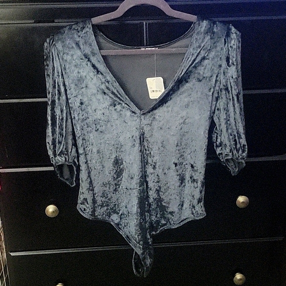 Free People Don't You Wish Velvet Bodysuit Size Medium NWOT - Picture 2 of 6